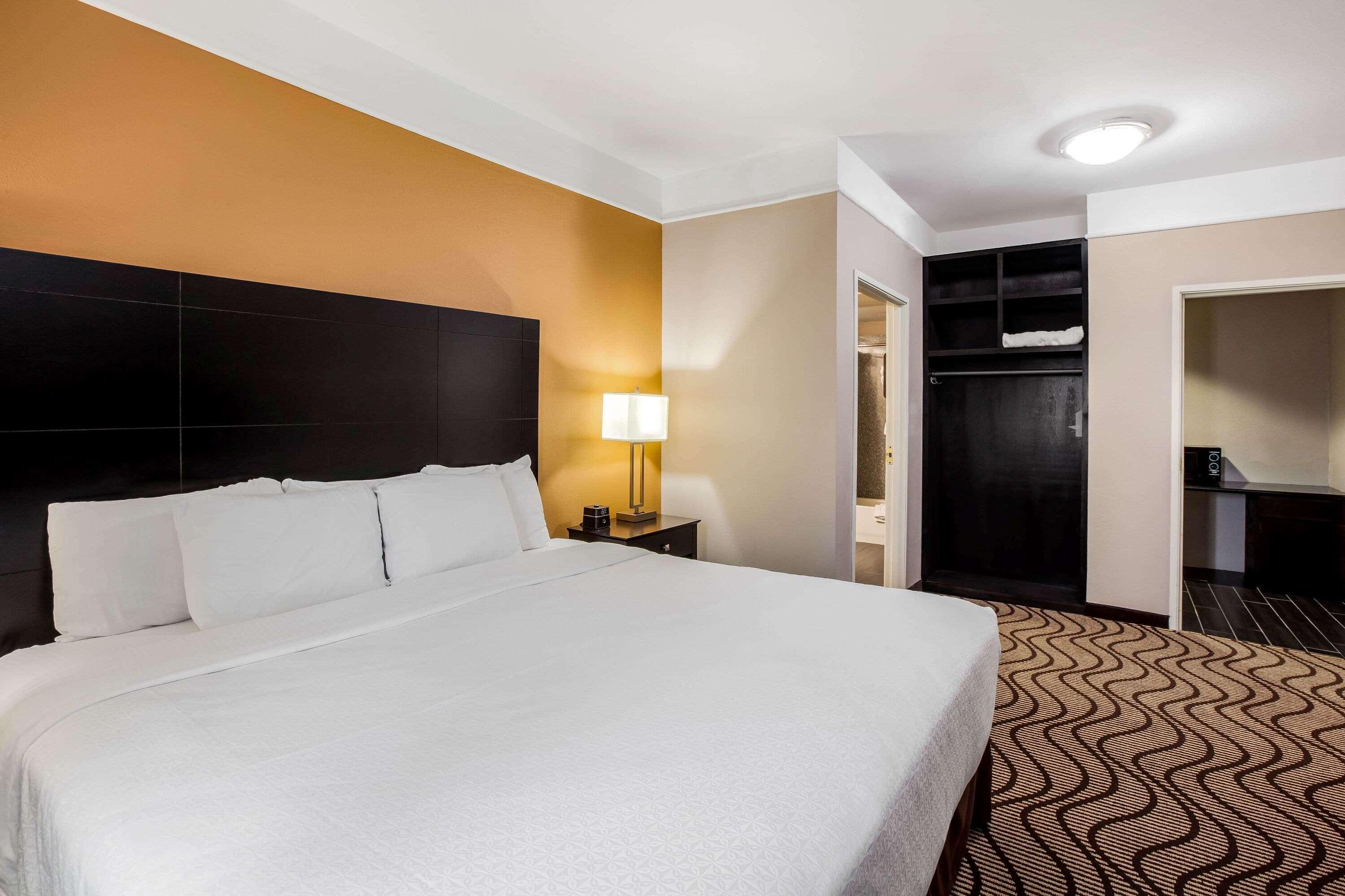La Quinta By Wyndham Pasadena Hotell Eksteriør bilde