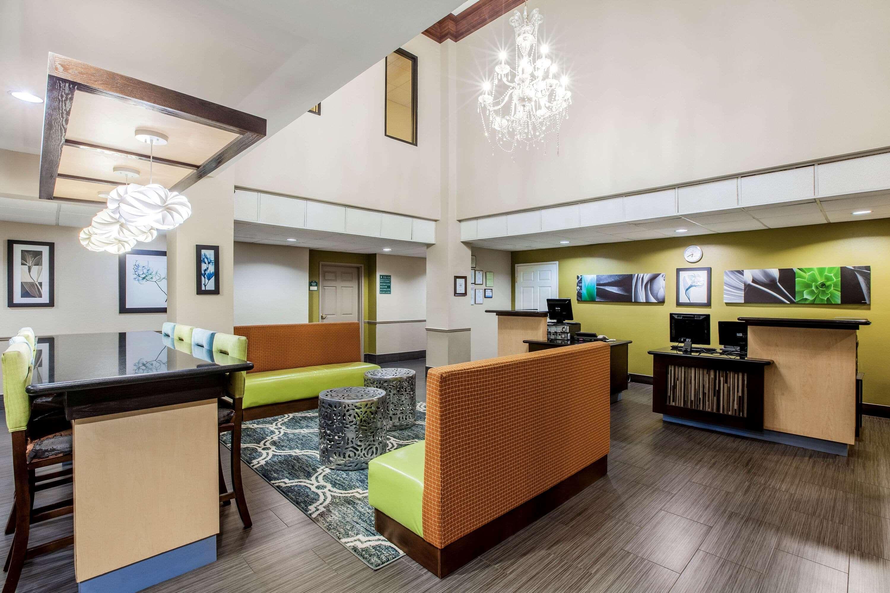 La Quinta By Wyndham Pasadena Hotell Eksteriør bilde
