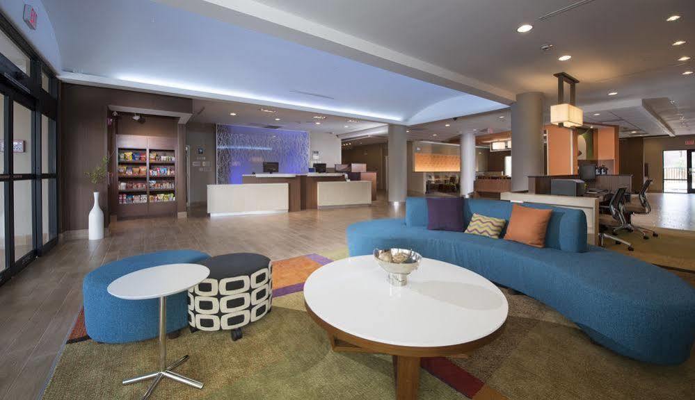 La Quinta By Wyndham Pasadena Hotell Eksteriør bilde